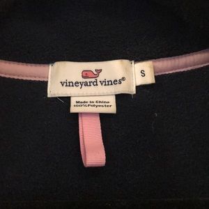 Vineyard Vines Jackets & Coats - Navy Vineyard Vines Vest with pink trim Vineyard Vines Jackets & Coats - Navy Vineyard Vines Vest with pink trim
